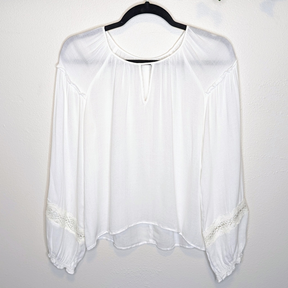 XS Wild Pearl White Gypsy Sleeved Top